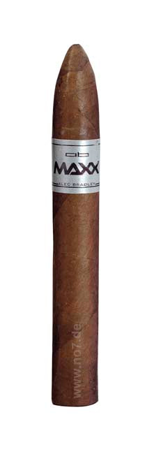 Alec Bradley Maxx The Curve